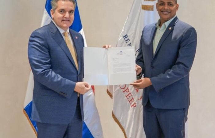 SOLICITUD DE INFORMACIÓN A LA DIRECCIÓN DE PROYECTOS ESPECIALES DE LA PRESIDENCIA (PROPEEP) SOBRE LA CONSTRUCCIÓN DE UN RELLENO SANITARIO EN SANTO DOMINGO ESTE.
